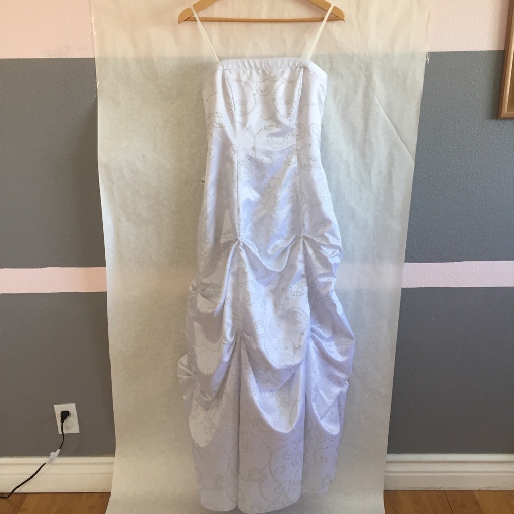 strapless gown
